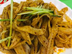 岐山擀面皮-令氏家外家周秦食府(高新店)