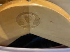 -lululemon(比斯特购物村店)