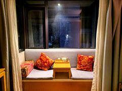 -铂逸梦秦酒店(横店梦幻谷店)