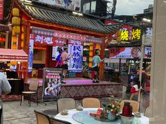 -刘姐啤酒鱼民族演艺餐厅(西街总店)