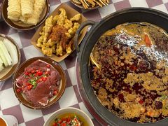 -赵美丽·重庆社区火锅·直营店(火车东站·中豪国际店)