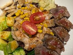 -POKEE VIA&Brunch·维娅(重庆来福士店)