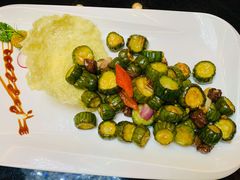 脆瓜牛肉粒-东江海鲜酒家(艺都分店)