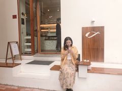 -Line 咖啡(石厦花园店)