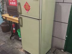 -超越炭火牛蛙火锅鸡(河东店)