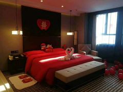 -乌鲁木齐百世昌龙泉酒店(大巴扎店)