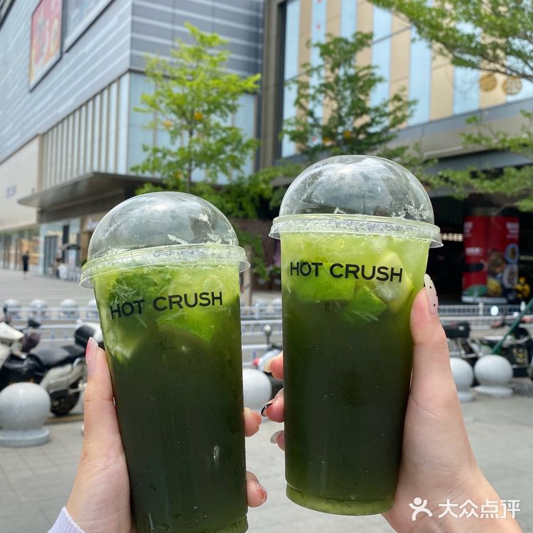 海口龙湖天街!排队也要吃的。。。