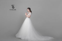 -予白婚纱礼服馆