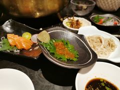 -半岛翡丽海鲜自助餐厅(观风亭店)