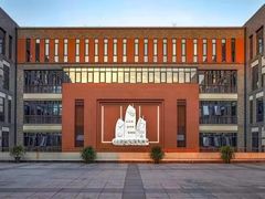 -上海师范大学附属中学(三林校区)