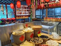 -唐师傅湘西名菜馆(武陵路店)