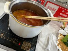 -百品聚旋转火锅(万德庄店)