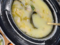 -九锅一堂酸菜鱼(万达广场店)