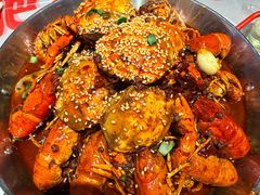 -肥肥虾庄·金牌油焖大虾(汉街SKP店)