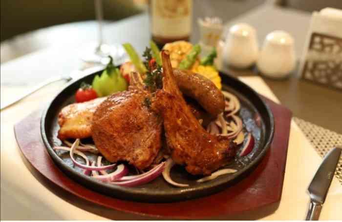 金凤凰海景酒店(阿曼达西餐厅)-"非常满意的一次用餐体验,离海很近