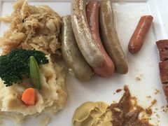 -LENBACH兰巴赫西餐啤酒坊(大连星海广场店)