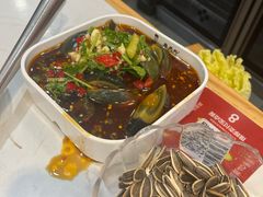 -鲁员外地锅鸡地锅鱼(古墩路店)