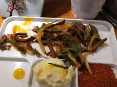 -7年8班朝鲜族非遗美食(三钢里店)