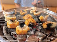 -围炉肉舍•炭烤活鳗•丹东海鲜烤肉(步行街店)