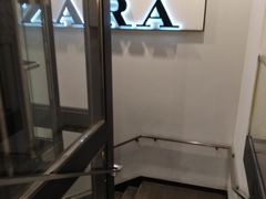 -ZARA(恒隆广场店)
