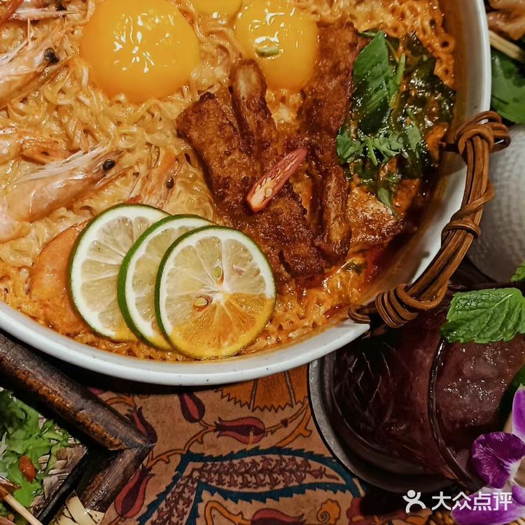 版纳探店/遇见东南亚音乐餐吧