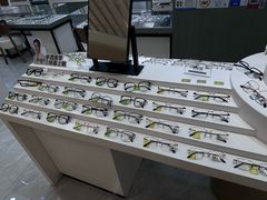 -宝岛眼镜·星创视光中心(百联世纪购物中心店)