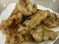 -老码头黑皮肘子锅包肉熏酱水饺(文政街店)
