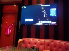 -UK派对KTV(日月广场店)