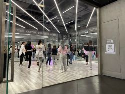 点击看大图 -CASTER跳舞俱乐部