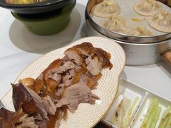 -梅利汴京烤鸭•开封豫菜地标店(东司门店)