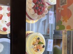 -花花卷卷·鲜食蛋糕(静安久光百货店)
