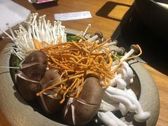-呷哺呷哺 黄金牧场 (新中关购物中心店)