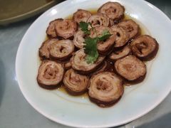 秘制肥肠-老憨猪蹄(山大南路店)