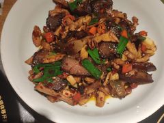 -吃饭皇帝大土家民族菜(正大广场店)