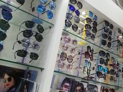 -利客来眼镜店(崂山百货店)