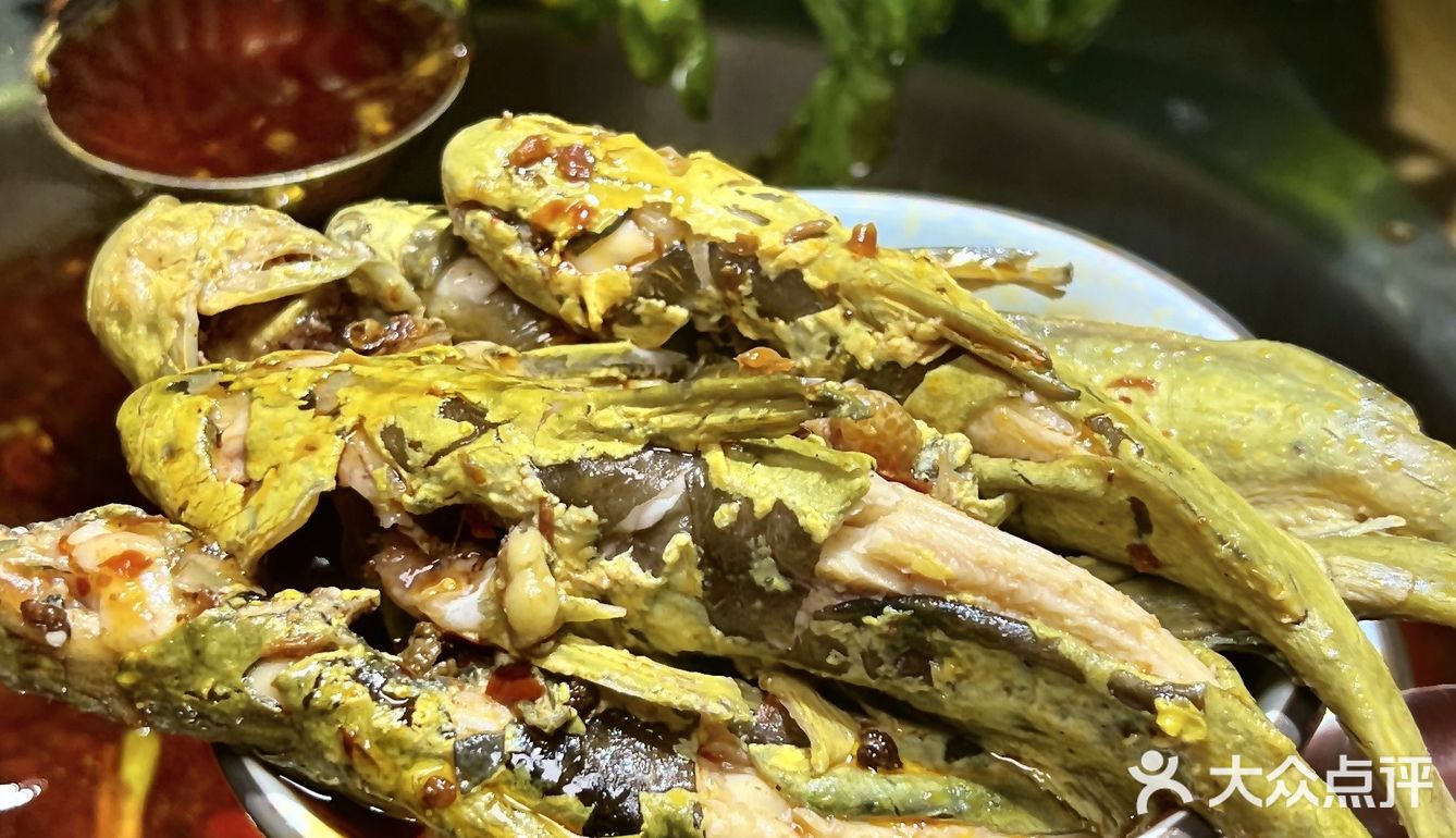 粗来玩啦，逛逛古城吃吃鱼火锅🐟啦！！