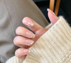 -悦指间美甲美睫