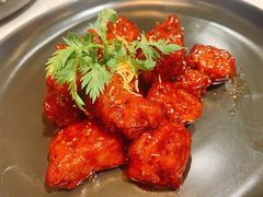 红酒泡沫牛仔粒-荟廷·晶萃(陆家嘴尚悦湾店)