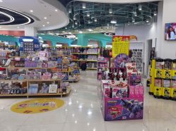 -卡通派潮品玩具折扣仓(青岛新城吾悦广场店)