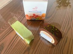 -花花卷卷·鲜食蛋糕(静安久光百货店)