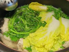 -东椰·海南椰子鸡火锅(朝阳门店)