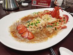 -百鸟朝凤宴会中心