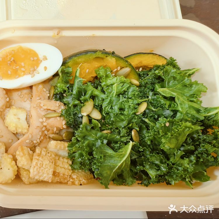 奈雪green轻食轻饮店,减脂人放心吃