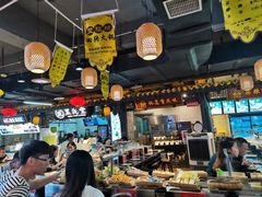 大堂-八一好吃街·高品美食广场