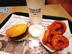 -The Habit Burger Grill 哈比特汉堡(爱琴海店)