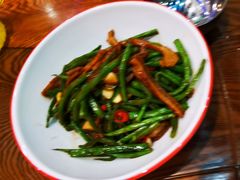 -黄泥岗·地道湖北菜(奥特莱斯店)