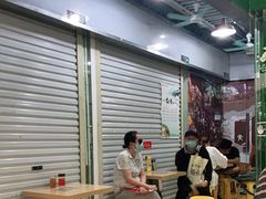 等位区-食盈碗仔翅(星玺广场店)