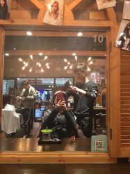 -PE SALON