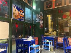 大堂-马路边边串串香(苗栗路店)