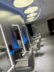 -PE SALON